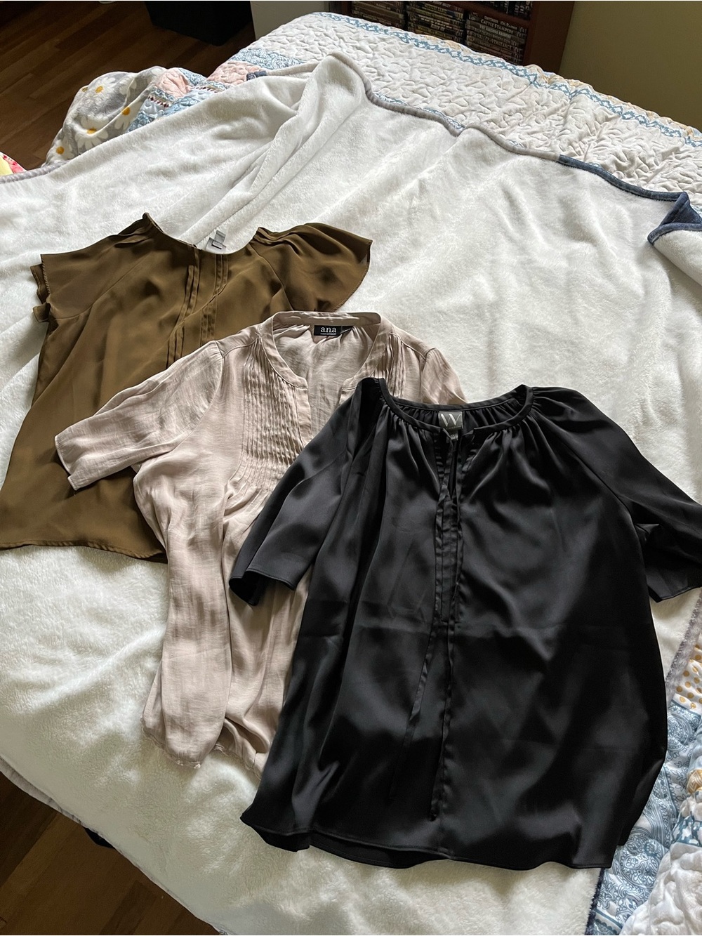 Bundle of 3 blouses
